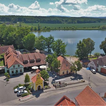 Sindlovska Krcma Hotel Ceske Budejovice Bagian luar foto