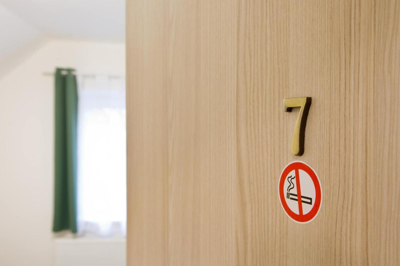 Sindlovska Krcma Hotel Ceske Budejovice Bagian luar foto