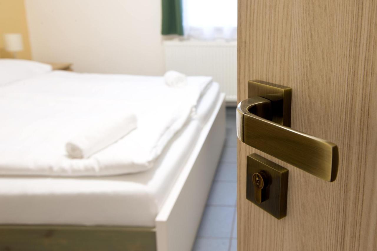 Sindlovska Krcma Hotel Ceske Budejovice Bagian luar foto