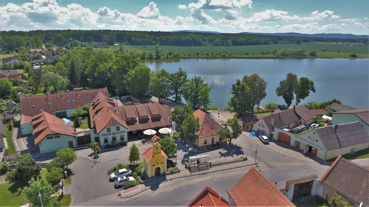 Sindlovska Krcma Hotel Ceske Budejovice Bagian luar foto